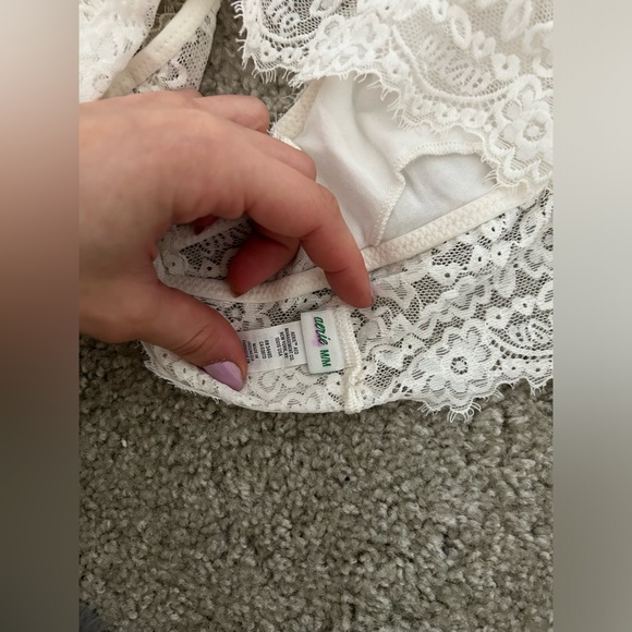 Aerie white lace bralette with detailing M - Picture 6 of 6